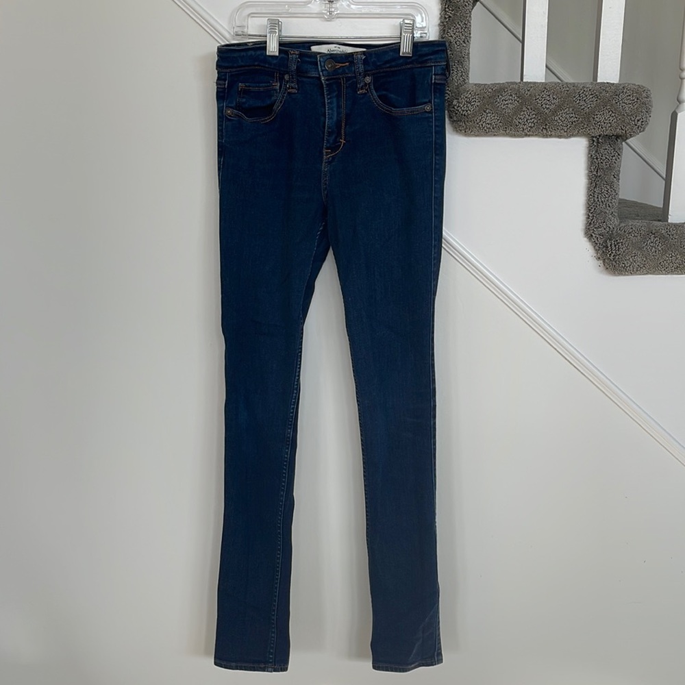 Abercrombie and Fitch dark wash skinny jeans